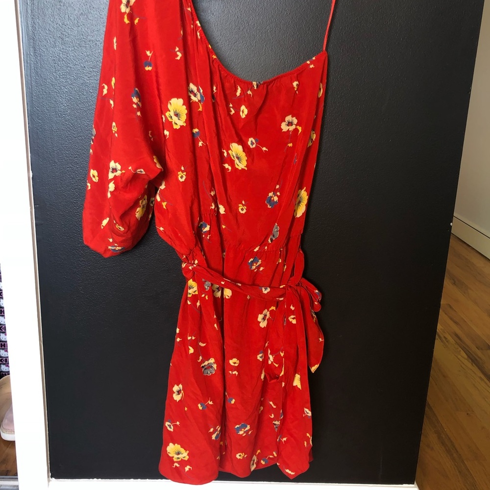 One shoulder dress